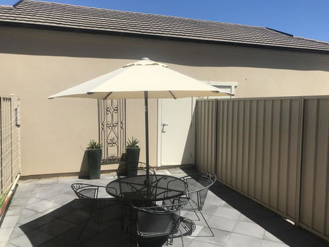 Travers Street Apartment - Accommodation Gladstone 7