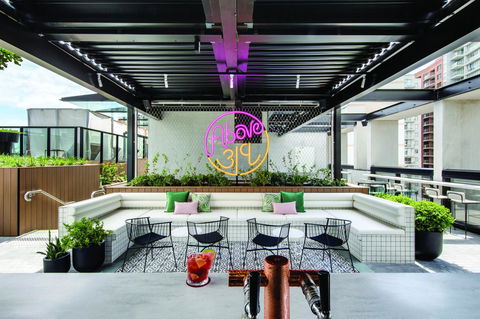 Vibe Hotel Sydney Darling Harbour - Accommodation Gladstone 6