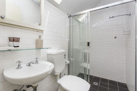 Sydney Harbour Bed And Breakfast - Accommodation Gladstone 35