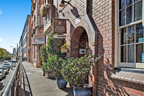 Sydney Harbour Bed And Breakfast - Accommodation Gladstone 0