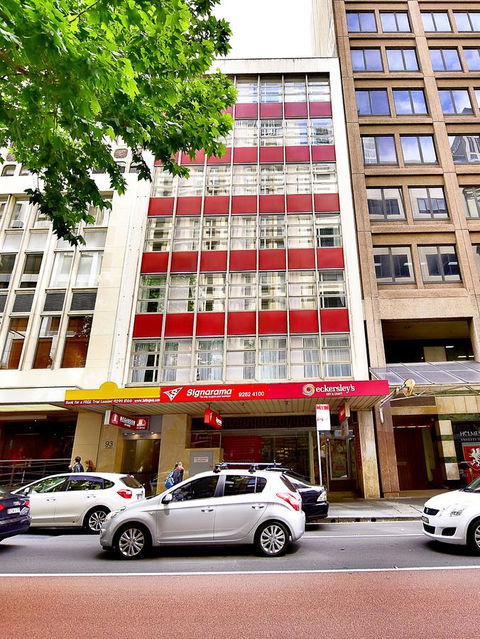 Megaboom City Hotel - Accommodation Gladstone 0