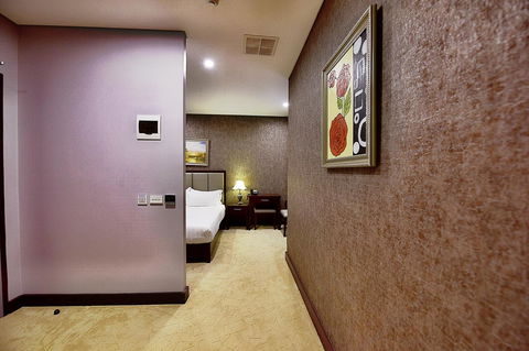 Megaboom City Hotel - Accommodation Gladstone 40