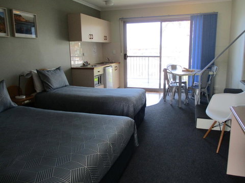 South Seas Motel - Accommodation Gladstone 9