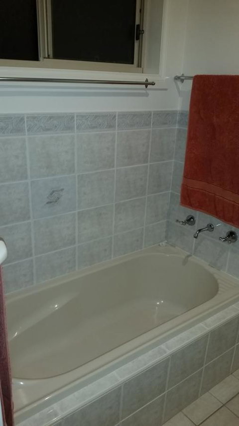 Twin Palms Holiday House At Lighthouse - Accommodation Gladstone 12