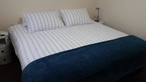 Twin Palms Holiday House At Lighthouse - Accommodation Gladstone 7