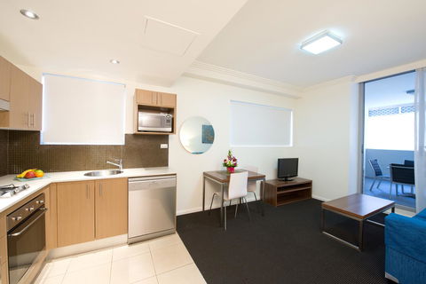 APX World Square - Accommodation Gladstone 1