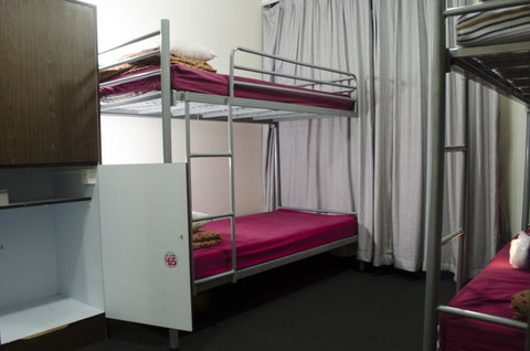 790 On George Backpackers - Accommodation Gladstone 14