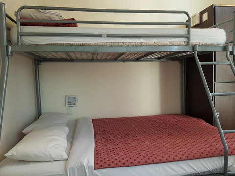790 On George Backpackers - Accommodation Gladstone 5