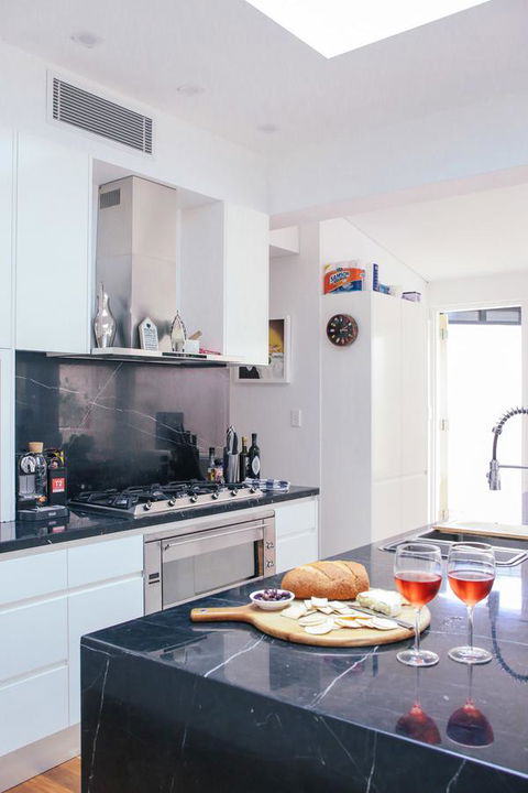 Private Room - Luxury Mosman Home - Accommodation Gladstone 7