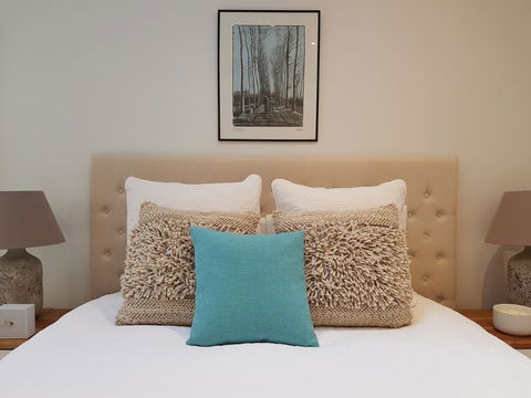 Private Room - Luxury Mosman Home - Accommodation Gladstone 15
