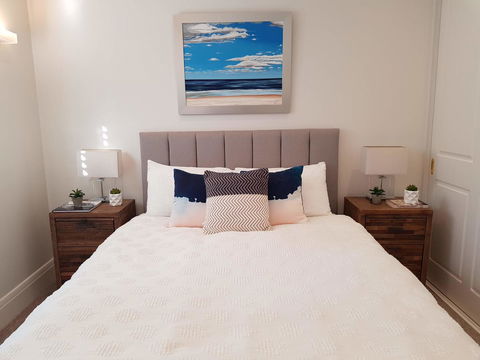 Private Room - Luxury Mosman Home - Accommodation Gladstone 25