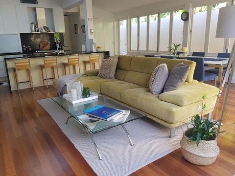 Private Room - Luxury Mosman Home - Accommodation Gladstone 10