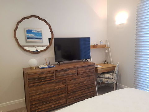 Private Room - Luxury Mosman Home - Accommodation Gladstone 29
