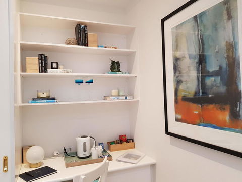 Private Room - Luxury Mosman Home - Accommodation Gladstone 18