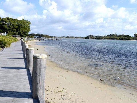 Braemar 9 - Accommodation Gladstone 1