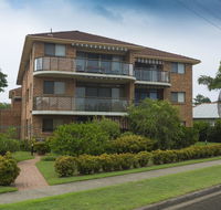 9 Braemar- skip hop and jump from everything - Accommodation Gladstone