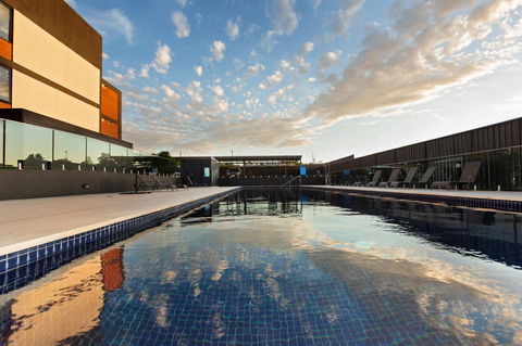 The Penthouse - Accommodation Gladstone 34