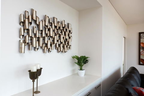 The Penthouse - Accommodation Gladstone 9