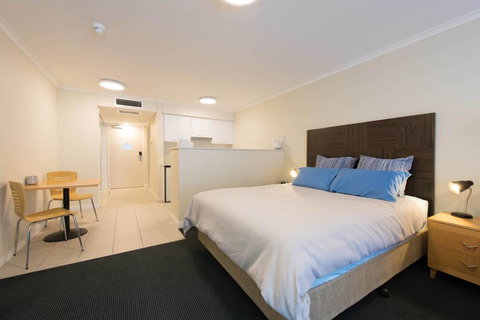 Grande Esplanade Studio - Accommodation Gladstone 7