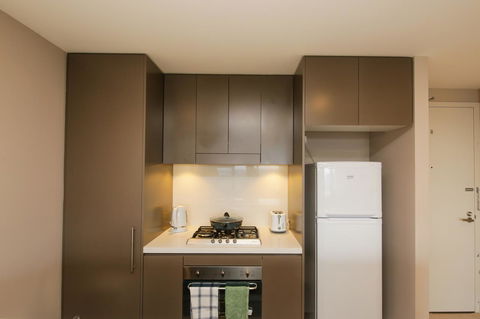 Olympic Park Sunshine 2 Bedrooms Apts With Private Parking - Accommodation Gladstone 7