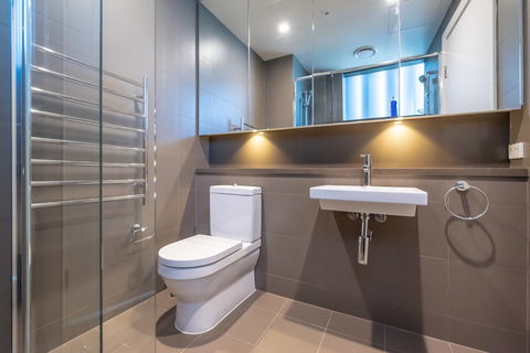 Olympic Park Sunshine 2 Bedrooms Apts With Private Parking - Accommodation Gladstone 29
