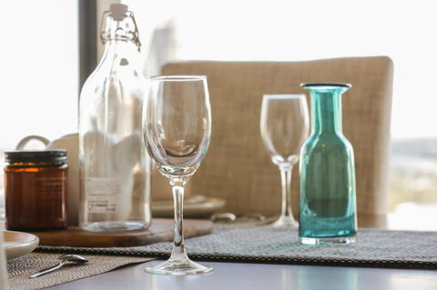 Olympic Park Sunshine 2 Bedrooms Apts With Private Parking - Accommodation Gladstone 3