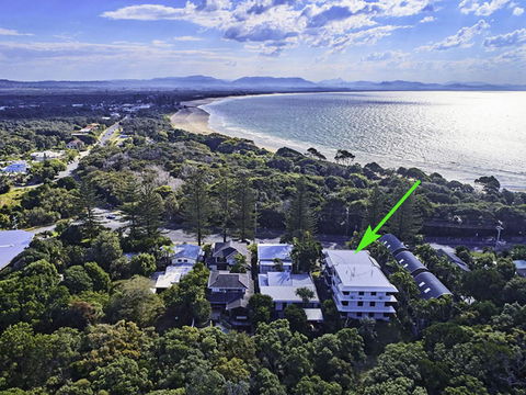 Cape Apartments - Accommodation Gladstone 3