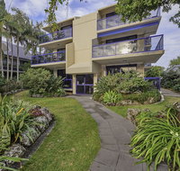 Cape Apartments - Accommodation Gladstone