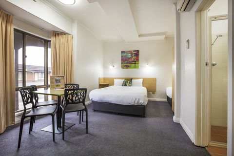 Boomerang Hotel - Accommodation Gladstone 22