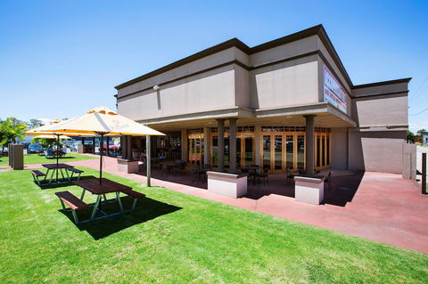 Boomerang Hotel - Accommodation Gladstone 26