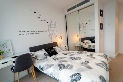 Two Bedroom Darling Harbour Apt Chinatown CBD UTS - Accommodation Gladstone 22
