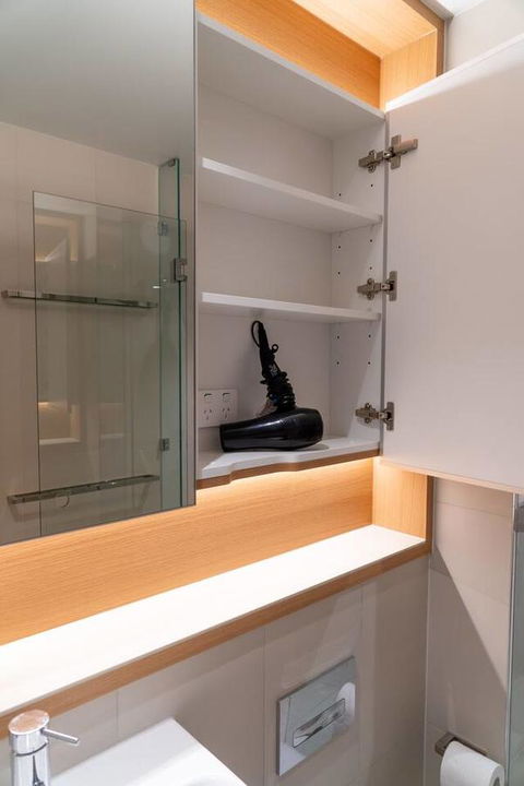 Two Bedroom Darling Harbour Apt Chinatown CBD UTS - Accommodation Gladstone 31