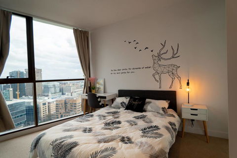 Two Bedroom Darling Harbour Apt Chinatown CBD UTS - Accommodation Gladstone 9