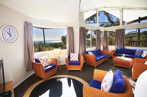 Seaglass - Stunning Views Of Jervis Bay - Accommodation Gladstone 4