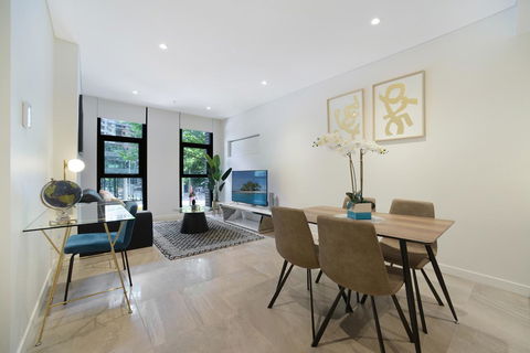Luxury Home Hotel Next To Darling Harbour - Accommodation Gladstone 8