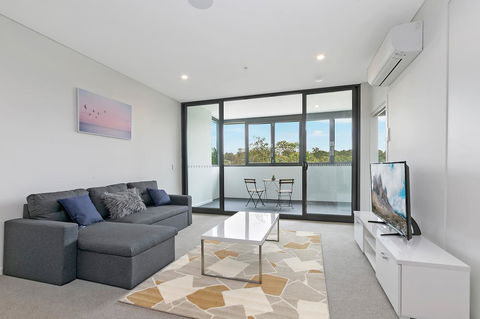 Stylish And Neat Two Bed Apartment In Wentworth Point - Accommodation Gladstone 0