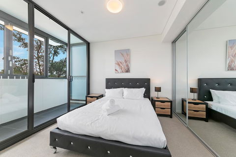Stylish And Neat Two Bed Apartment In Wentworth Point - Accommodation Gladstone 7