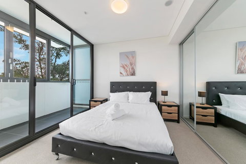 Stylish And Neat Two Bed Apartment In Wentworth Point - Accommodation Gladstone 7