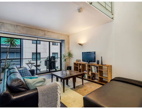 Urban Loft Close To Sydney Hot Spots - Accommodation Gladstone 12