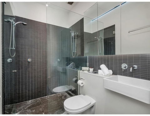 Urban Loft Close To Sydney Hot Spots - Accommodation Gladstone 4