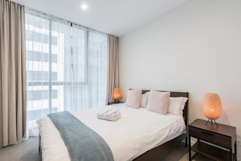 Sydney CBD Modern 2 Bedroom Apartment + Free Car Parking - Accommodation Gladstone 14