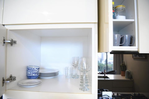 Sydney CBD Modern 2 Bedroom Apartment + Free Car Parking - Accommodation Gladstone 23