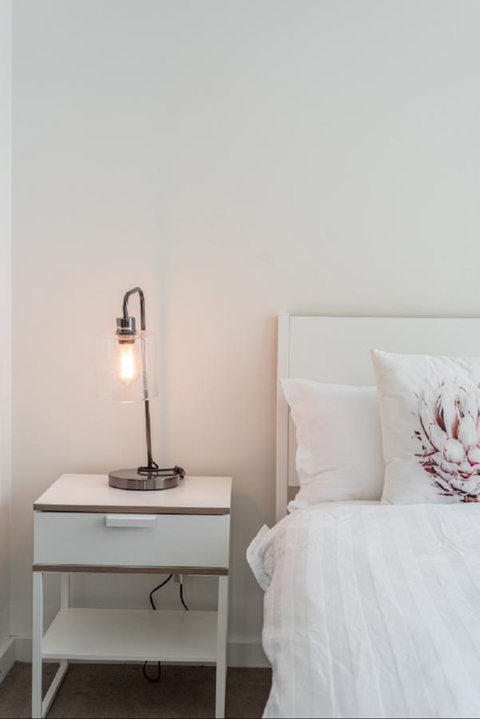 Sydney CBD Modern 2 Bedroom Apartment + Free Car Parking - Accommodation Gladstone 11