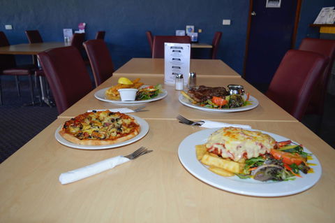 Brolga Hotel Motel - Coleambally - Accommodation Gladstone 28