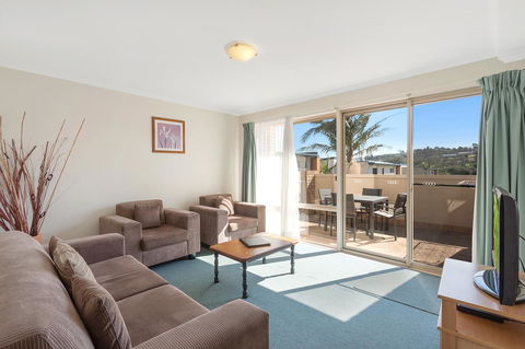 Black Dolphin Resort Motel & Apartments - Accommodation Gladstone 1