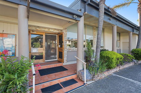 Black Dolphin Resort Motel & Apartments - Accommodation Gladstone 42