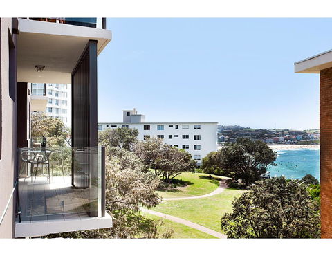 Unbelievable Luxury Apartment At The Top Of Bondi Beach - Accommodation Gladstone 17