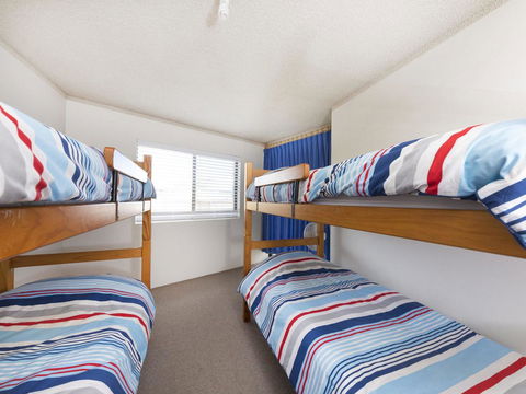 Centrepoint 10 - Accommodation Gladstone 1
