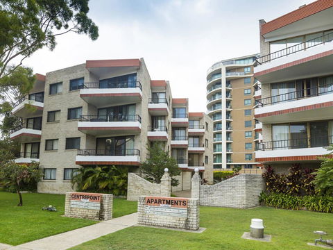 Centrepoint 10 - Accommodation Gladstone 4