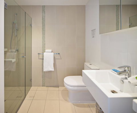 Zara Tower â€“ Luxury Suites And Apartments - Accommodation Gladstone 8